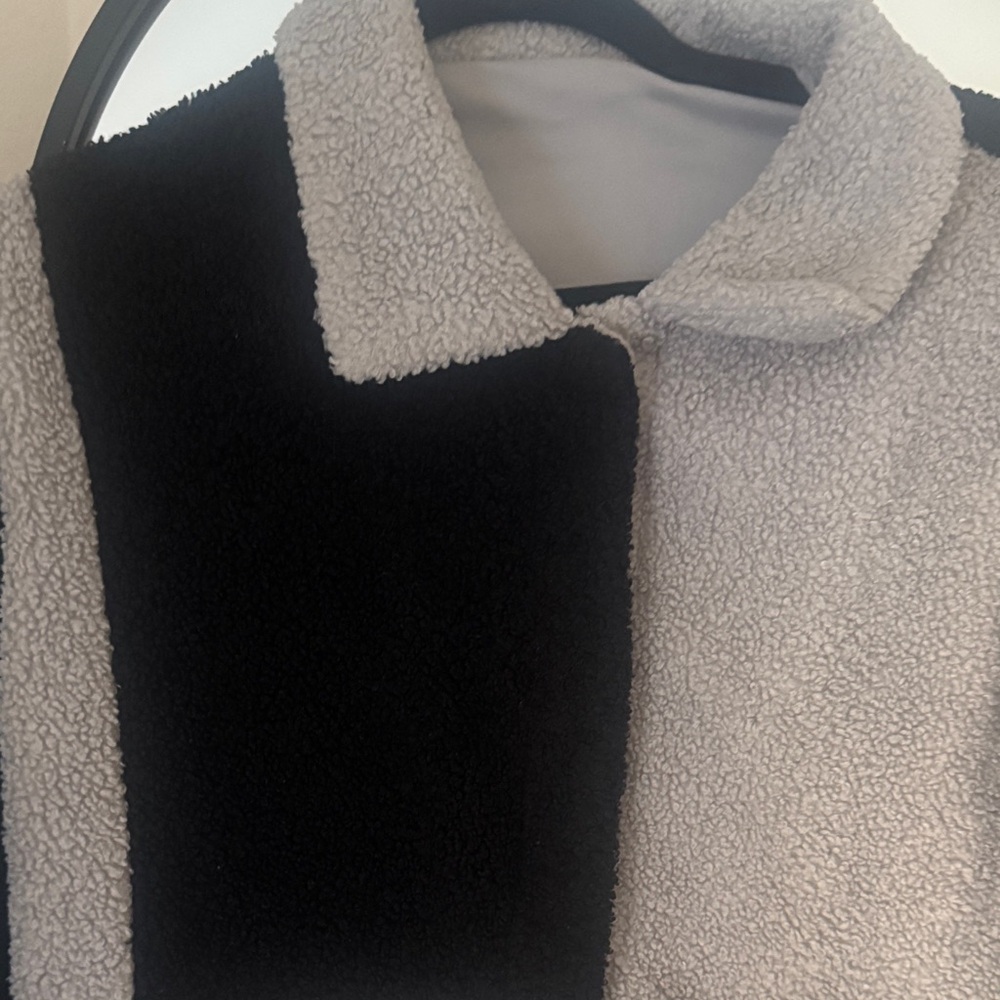 Block Teddy Jacket - Picture 2 of 2